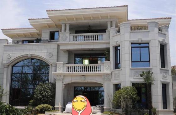 羅馬柱不要瞎用，看完這棟別墅才知道用錯(cuò)羅馬柱毀了整棟房