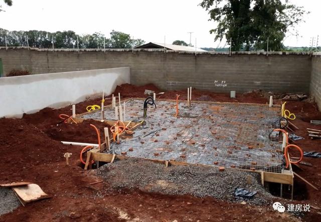 半個(gè)月蓋好一棟輕鋼別墅，看看國外都是怎么建房的！