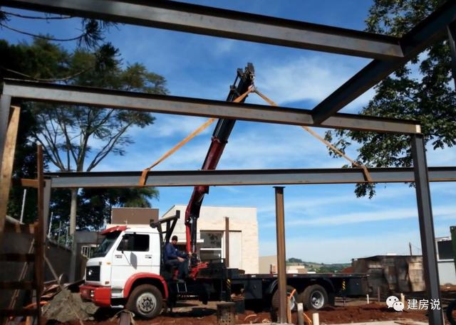 半個(gè)月蓋好一棟輕鋼別墅，看看國外都是怎么建房的！
