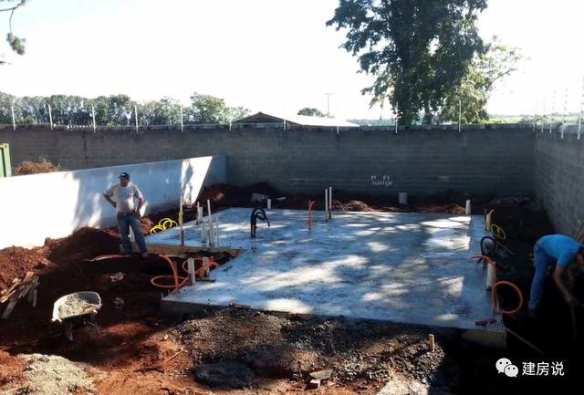 半個(gè)月蓋好一棟輕鋼別墅，看看國外都是怎么建房的！