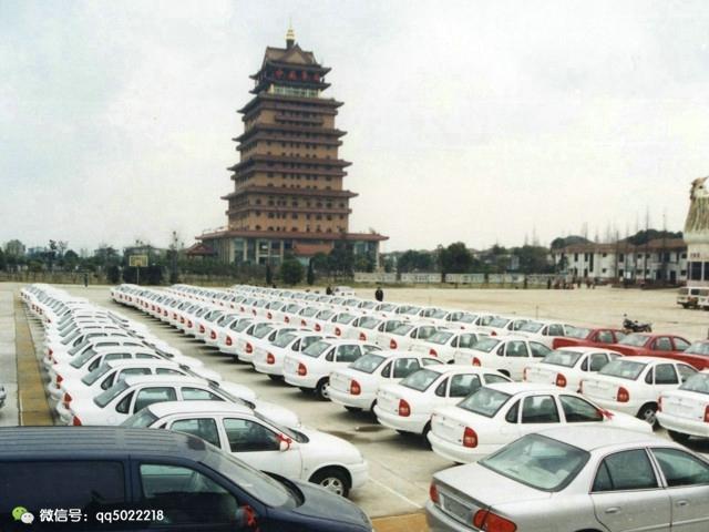 中國(guó)最富農(nóng)村，騎摩托車住別墅，豪車也有不少，人均收入超上海！