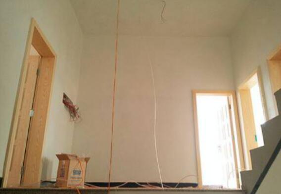 努力賺錢，為給爸媽一個養(yǎng)老的地方，農(nóng)村小伙18萬為父母建別墅！