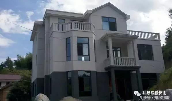 為我新落成的別墅，造了大部分農(nóng)村人都見過的小火灶！