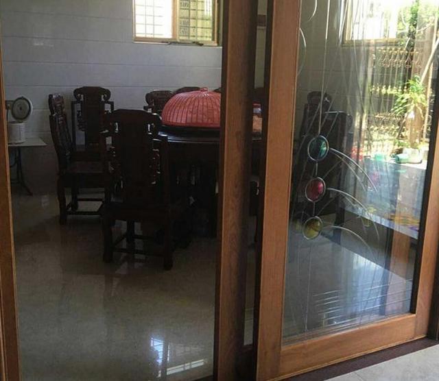 老公鄉(xiāng)下自蓋四層樓房，裝修堪比別墅棒呆了，特別喜歡陽臺！