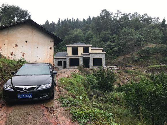 曬曬剛蓋好鄉(xiāng)村小別墅，找老婆就靠它了