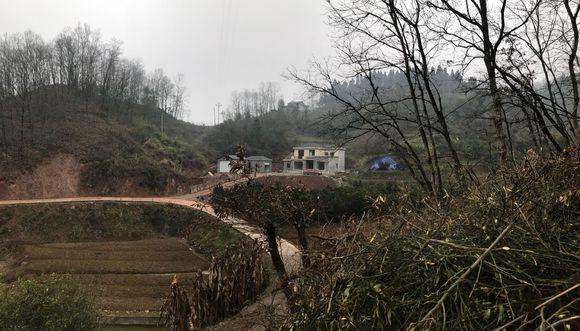 曬曬剛蓋好鄉(xiāng)村小別墅，找老婆就靠它了