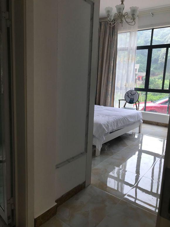 曬曬剛蓋好鄉(xiāng)村小別墅，找老婆就靠它了