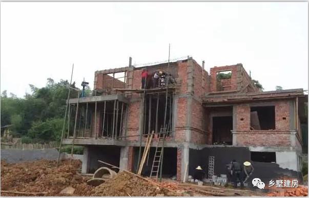 在農(nóng)村花30萬自建房，看起來像百萬效果