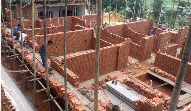 2024農(nóng)村自建房新規(guī)，每層超過(guò)3.3米就算違規(guī)