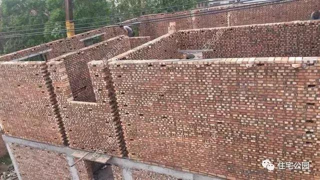 河南農(nóng)村40萬自建三層樓房，性價比讓人羨慕