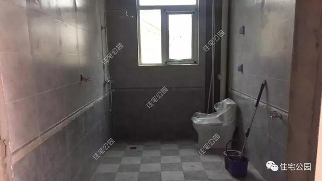 河南農(nóng)村40萬自建三層樓房，性價比讓人羨慕