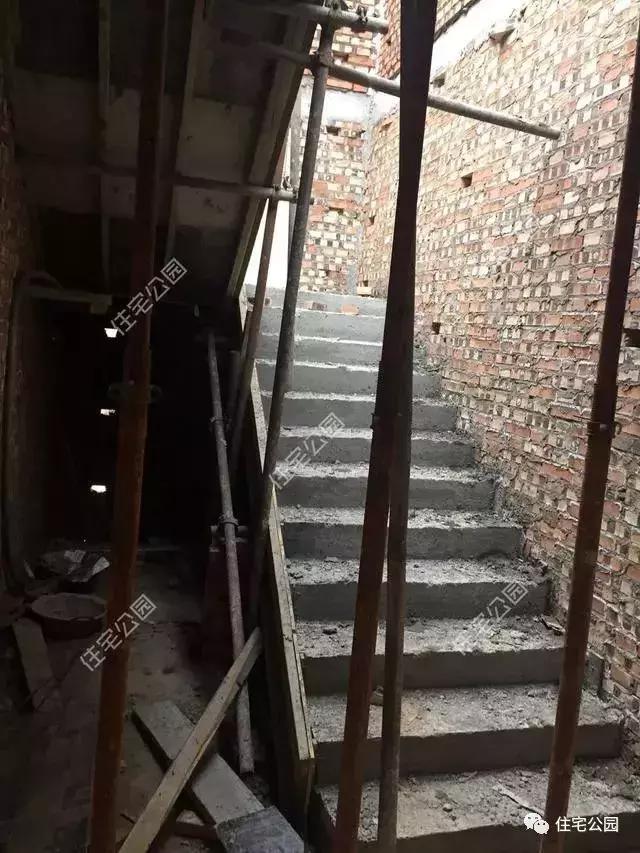 河南農(nóng)村40萬自建三層樓房，性價比讓人羨慕