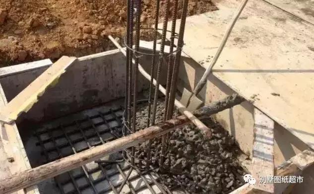 農(nóng)村自建房基礎(chǔ)施工這么做才能又穩(wěn)又安全，別再花冤枉錢了