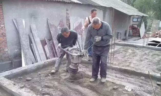 農(nóng)村自建房基礎(chǔ)施工這么做才能又穩(wěn)又安全，別再花冤枉錢了