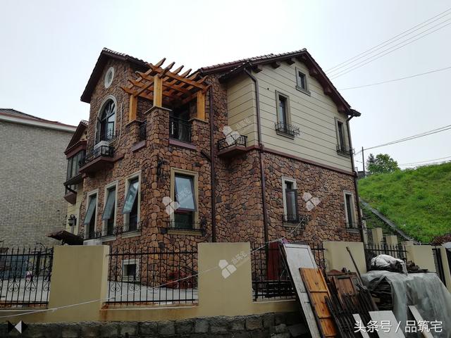 二層西班牙風(fēng)格別墅方案展示，從設(shè)計(jì)到完工全過程，還帶裝修