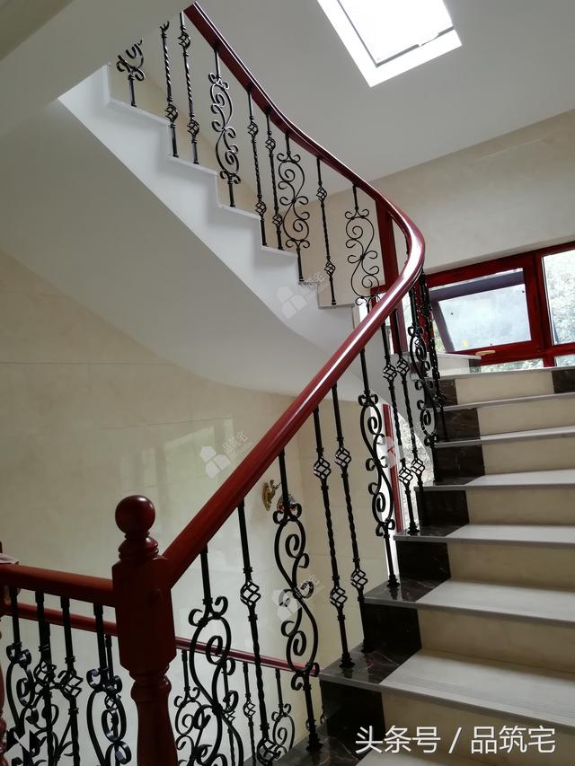 二層西班牙風(fēng)格別墅方案展示，從設(shè)計(jì)到完工全過程，還帶裝修