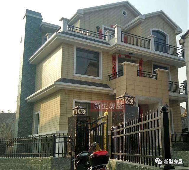 幾棟完工的農(nóng)村房屋實拍照片，一棟賽一棟的漂亮