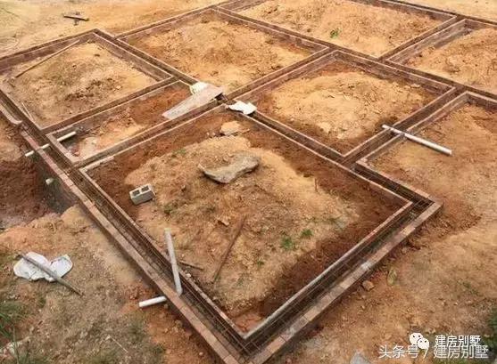 曬曬我家和表哥家的自建房，有設(shè)計(jì)和沒設(shè)計(jì)區(qū)別真大