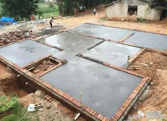 曬曬我家和表哥家的自建房，有設(shè)計(jì)和沒設(shè)計(jì)區(qū)別真大