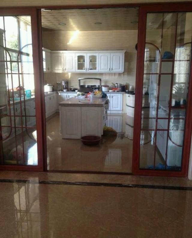 曬曬我家2000平山村小別墅，光裝修花了200多萬！