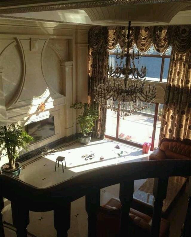 曬曬我家2000平山村小別墅，光裝修花了200多萬！