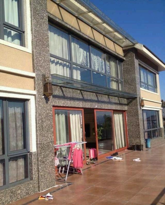 曬曬我家2000平山村小別墅，光裝修花了200多萬！