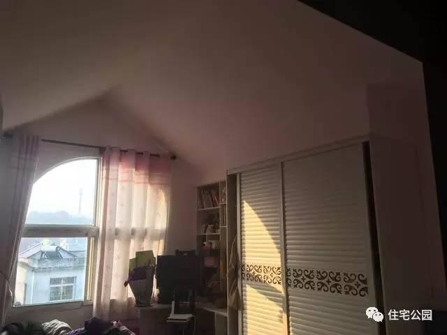 父子二人攜手設(shè)計(jì)圖紙，60萬(wàn)建舒適別墅！