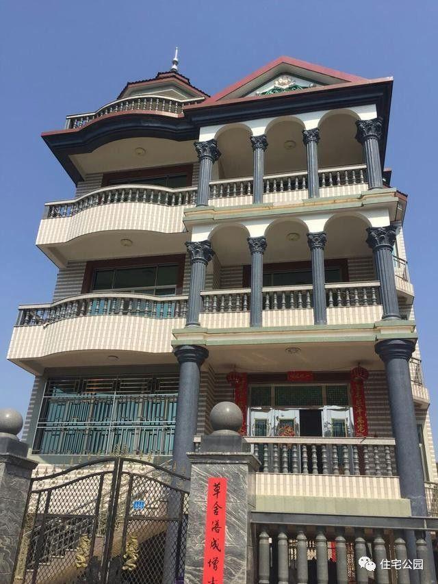 網(wǎng)友實(shí)拍現(xiàn)代農(nóng)村生活，有房有車(chē)有別墅，羨慕嗎？