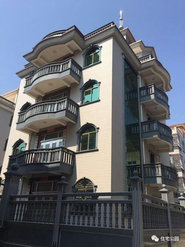 網(wǎng)友實(shí)拍現(xiàn)代農(nóng)村生活，有房有車(chē)有別墅，羨慕嗎？