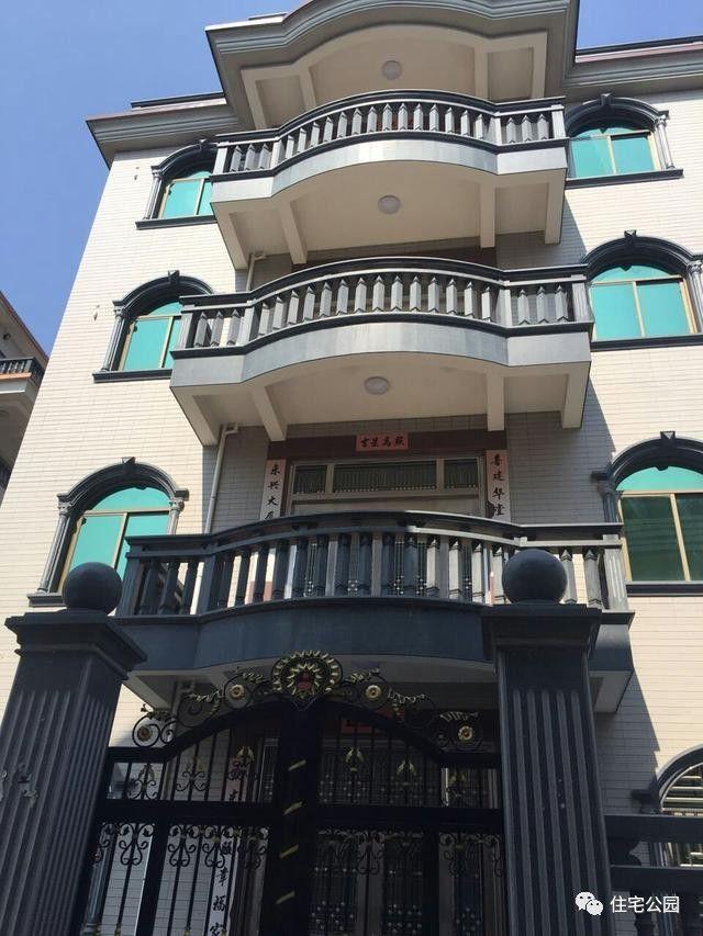 網(wǎng)友實(shí)拍現(xiàn)代農(nóng)村生活，有房有車(chē)有別墅，羨慕嗎？