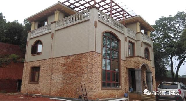 湖南人真的會算計，30萬建套二層半歐式豪華鄉(xiāng)村別墅