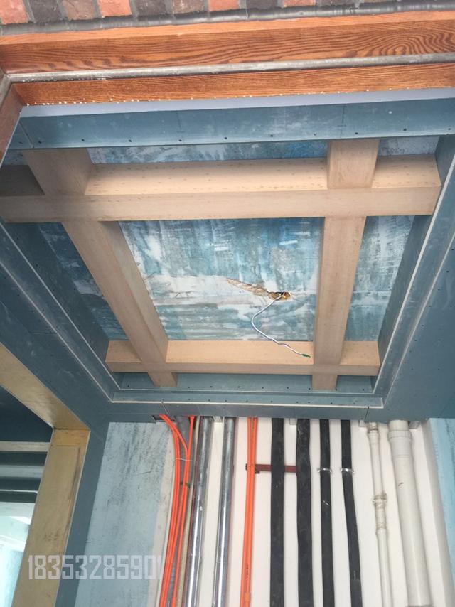 金秋泰和郡別墅在施工中，標(biāo)準(zhǔn)化的施工工藝