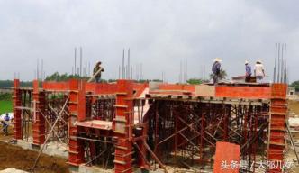 每人30萬建兩棟大別墅，城里人都嫉妒！