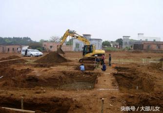 每人30萬建兩棟大別墅，城里人都嫉妒！