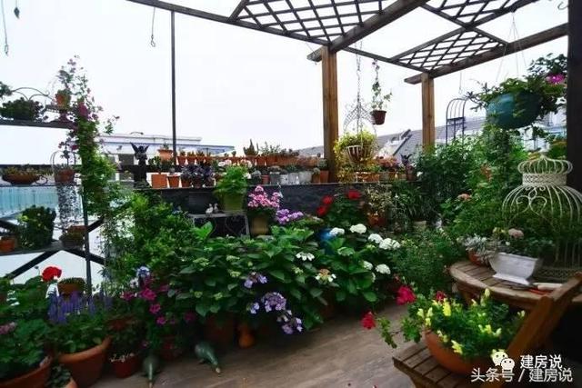 無(wú)法抗拒的美墅！三層復(fù)式客廳帶涼亭露臺(tái)別墅設(shè)計(jì)欣賞