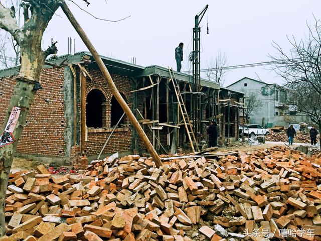 如今農(nóng)村蓋房豪華程度超城市別墅！