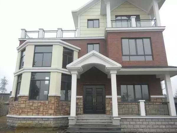 在城里價(jià)值幾千萬(wàn)的豪華別墅，農(nóng)村自建55萬(wàn)搞定！