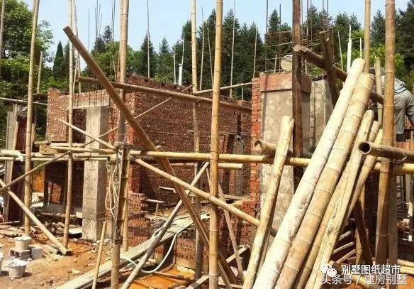 26萬(wàn)做成的二層小別墅，在農(nóng)村建一棟小別墅并不難