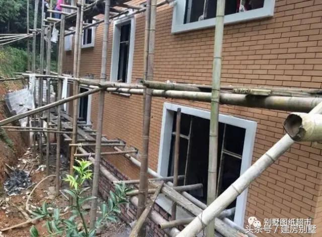 26萬(wàn)做成的二層小別墅，在農(nóng)村建一棟小別墅并不難