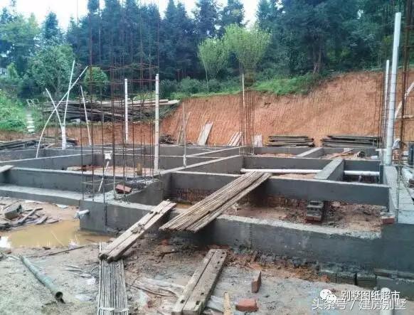 26萬(wàn)做成的二層小別墅，在農(nóng)村建一棟小別墅并不難