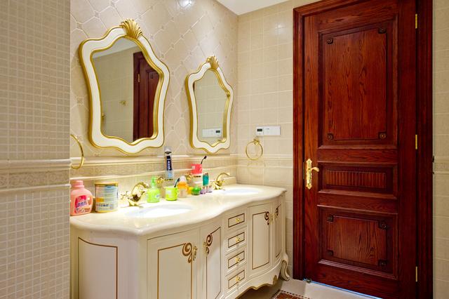 三層大落地窗歐式風(fēng)格別墅，城里人感慨農(nóng)村建房裝修真便宜！