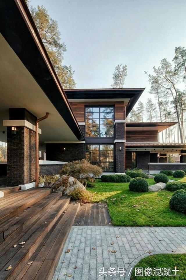 別墅設計混凝土、燈光、水融合