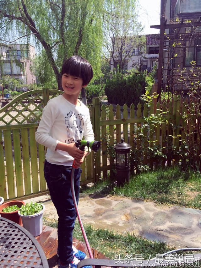 天天爸張亮大別墅裝修如此宜居 那么會(huì)做飯 真是模特界一股清涼