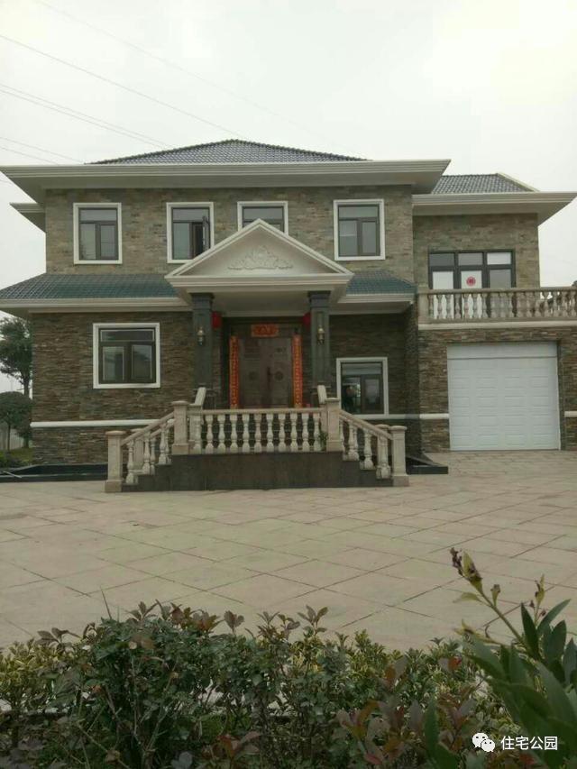 90后歸家自建300平大別墅，造價(jià)一算驚住村里所有人！