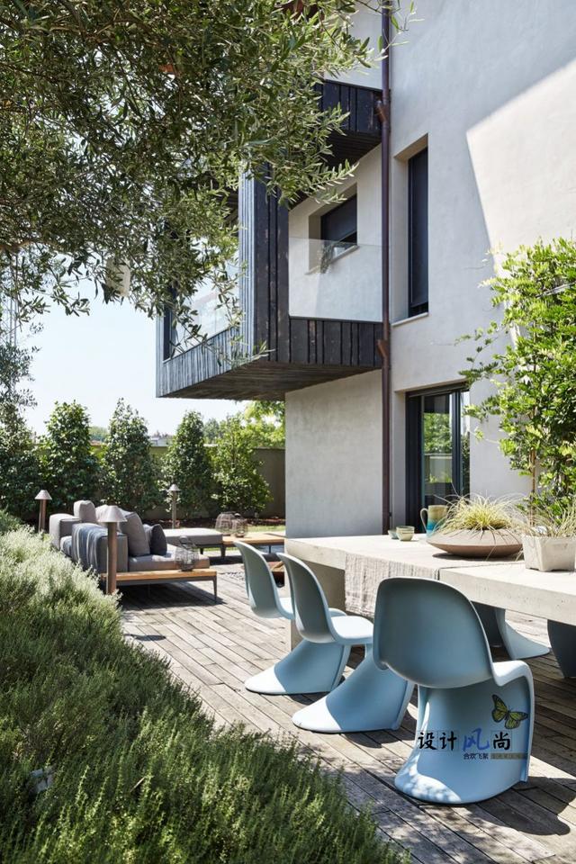 意大利石頭與木頭結(jié)合的鄉(xiāng)村別墅