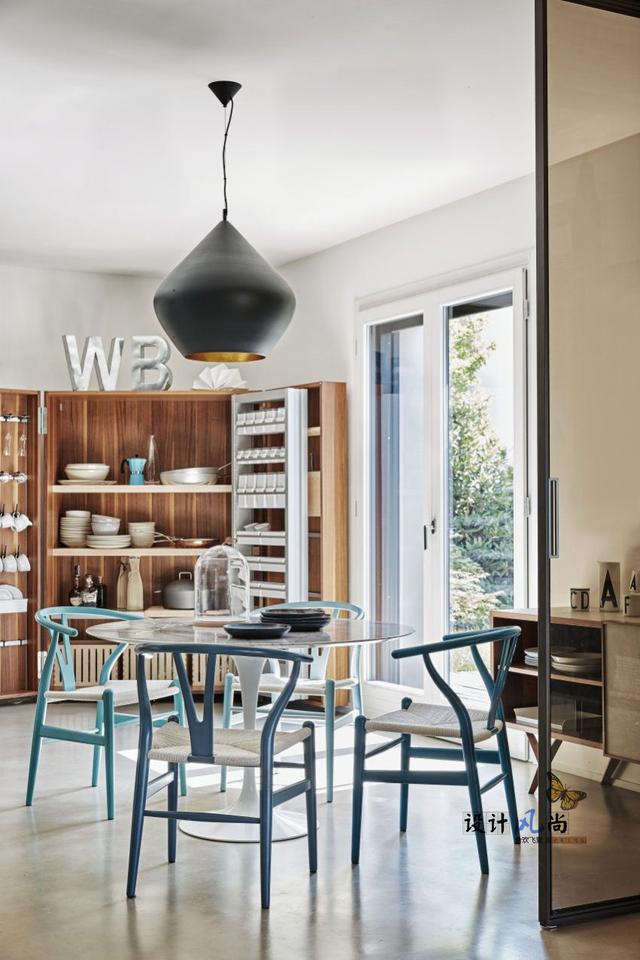 意大利石頭與木頭結(jié)合的鄉(xiāng)村別墅