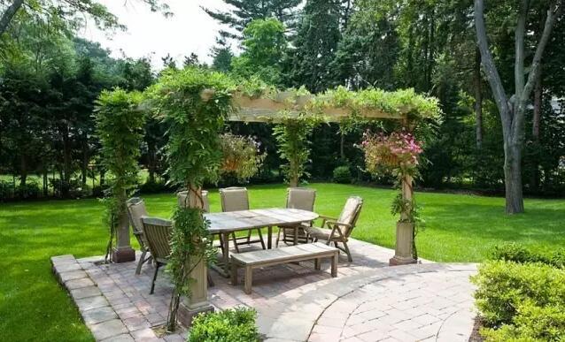 別墅庭院，鄉(xiāng)村生活更容易實現(xiàn)