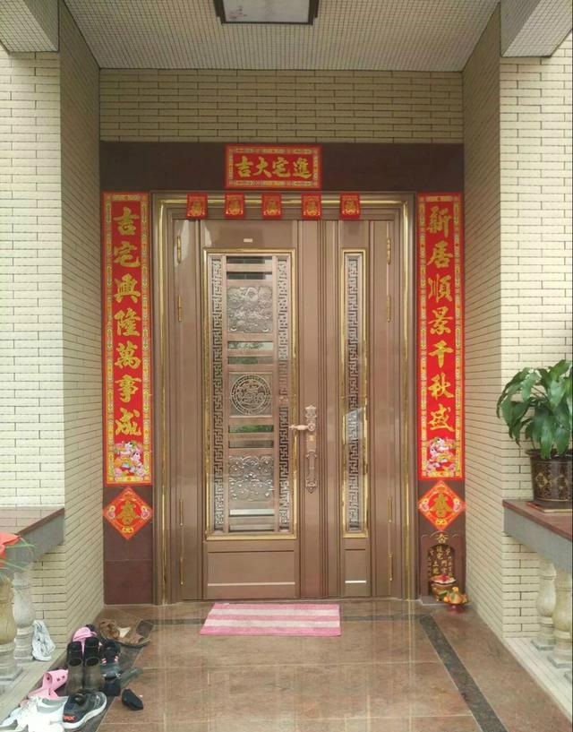 朋友浙江農(nóng)村婆家的別墅蓋好了，光看這外表也是村里數(shù)一數(shù)二的！