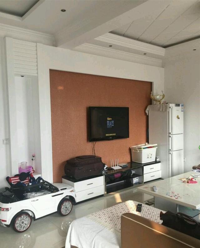 堪比千萬(wàn)大別墅的鄉(xiāng)下自建房，全屋的裝修婆婆裝得富麗堂皇！