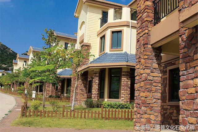 老鄉(xiāng)建別墅用文化石，完爆野外真石頭，鄰居們都找上門來問